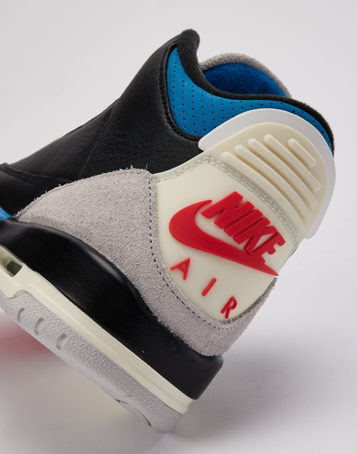 Jordan Air Jordan 3 Retro 'Rare Air' Grade-School