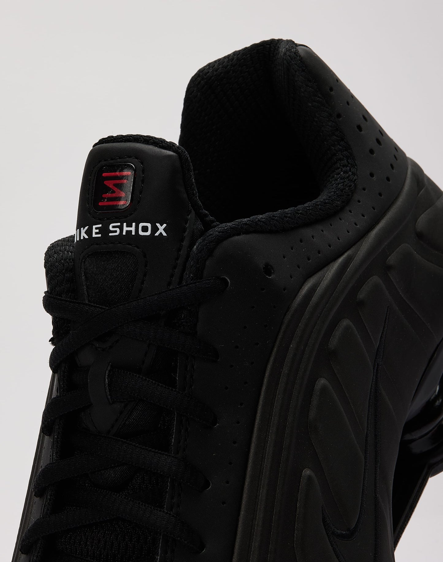 Nike Shox R4