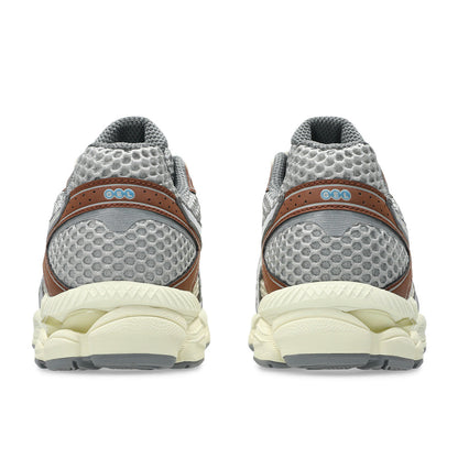 Emmi X Asics  Gel Cumulus 16