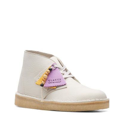 Clarks Desert Coal 26165813 Womens White Nubuck Lace Up Chukkas Boots