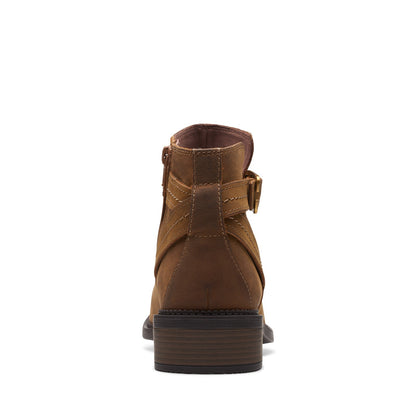Clarks Maye Strap 26168079 Womens Brown Leather Ankle & Booties Boots