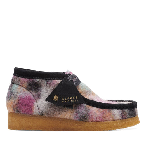 Clarks Wallabee Boot 26168702 Womens Black Canvas Lace Up Chukkas Boots
