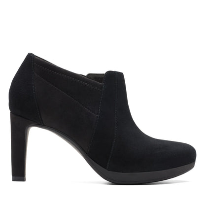 Clarks Ambyr Hope 26174110 Womens Black Wide Suede Ankle & Booties Boots