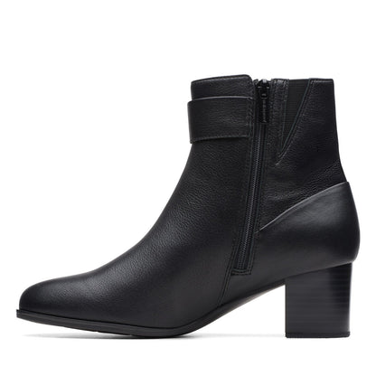 Clarks Loken Zip Waterproof 26174964 Womens Black Ankle & Booties Boots