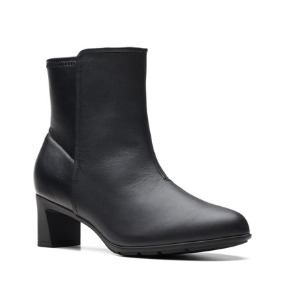 Clarks Neiley Jane 26175177 Womens Black Wide Leather Ankle & Booties Boots
