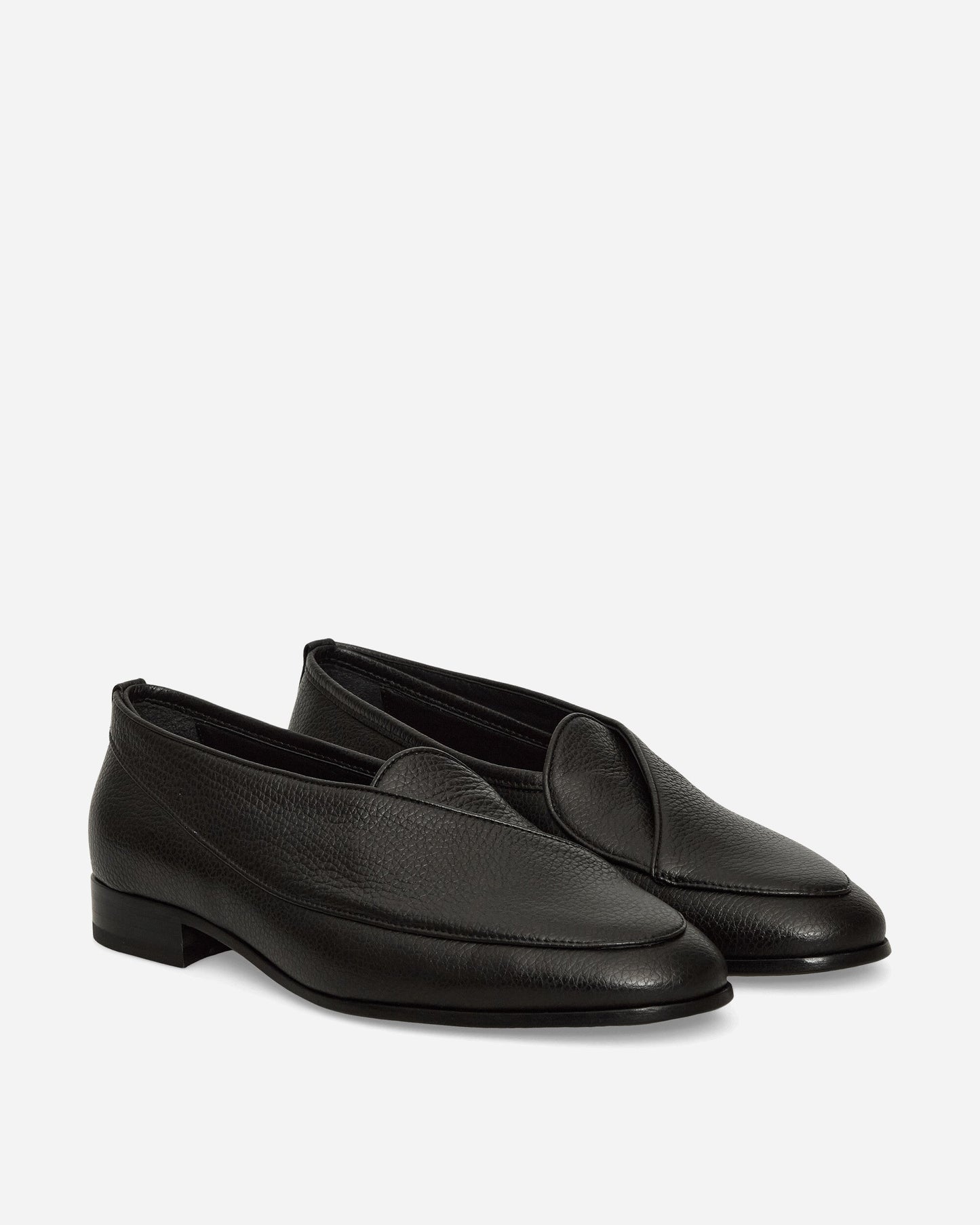 Shin Loafers Black