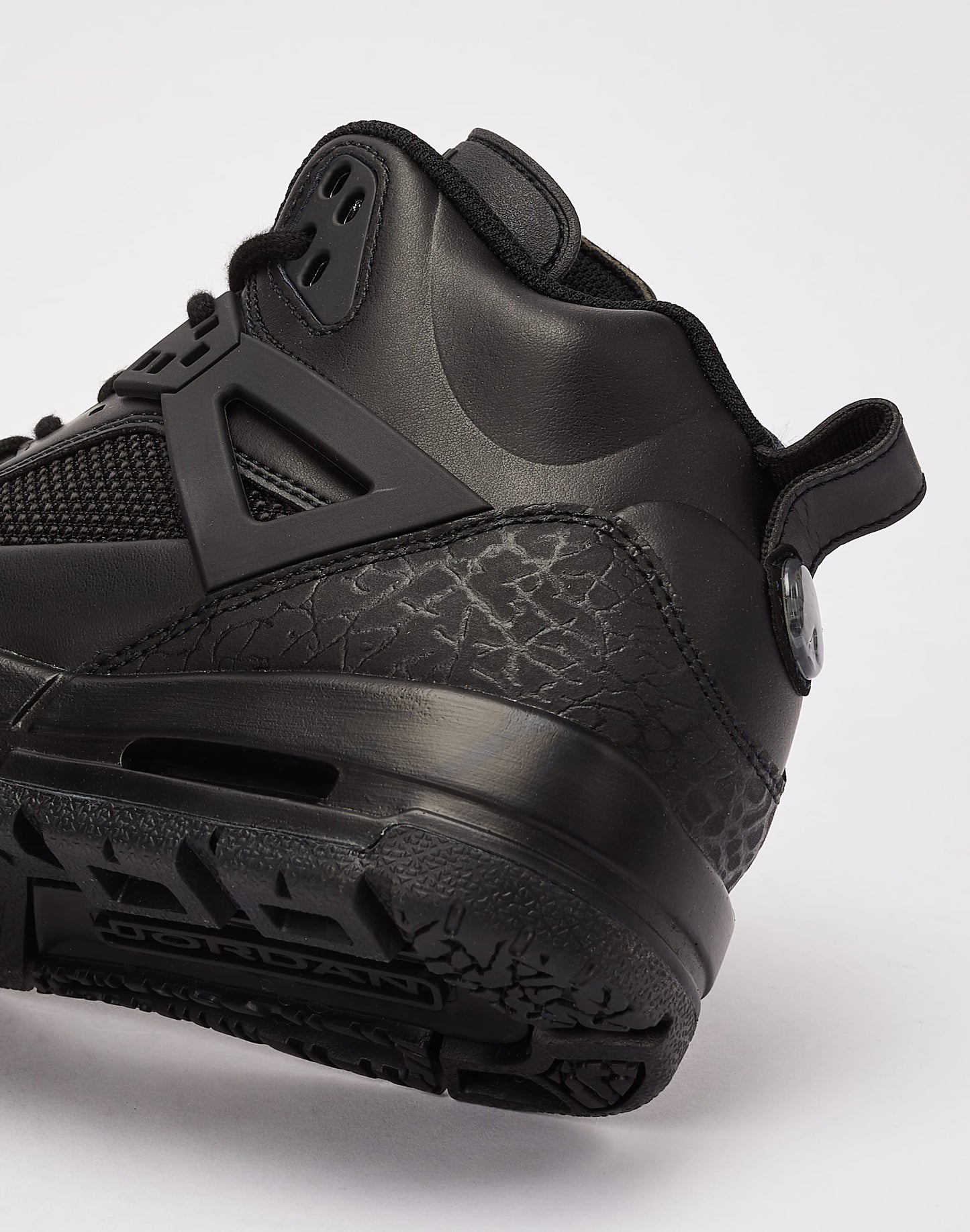 Jordan Spizike Winterized Grade-School