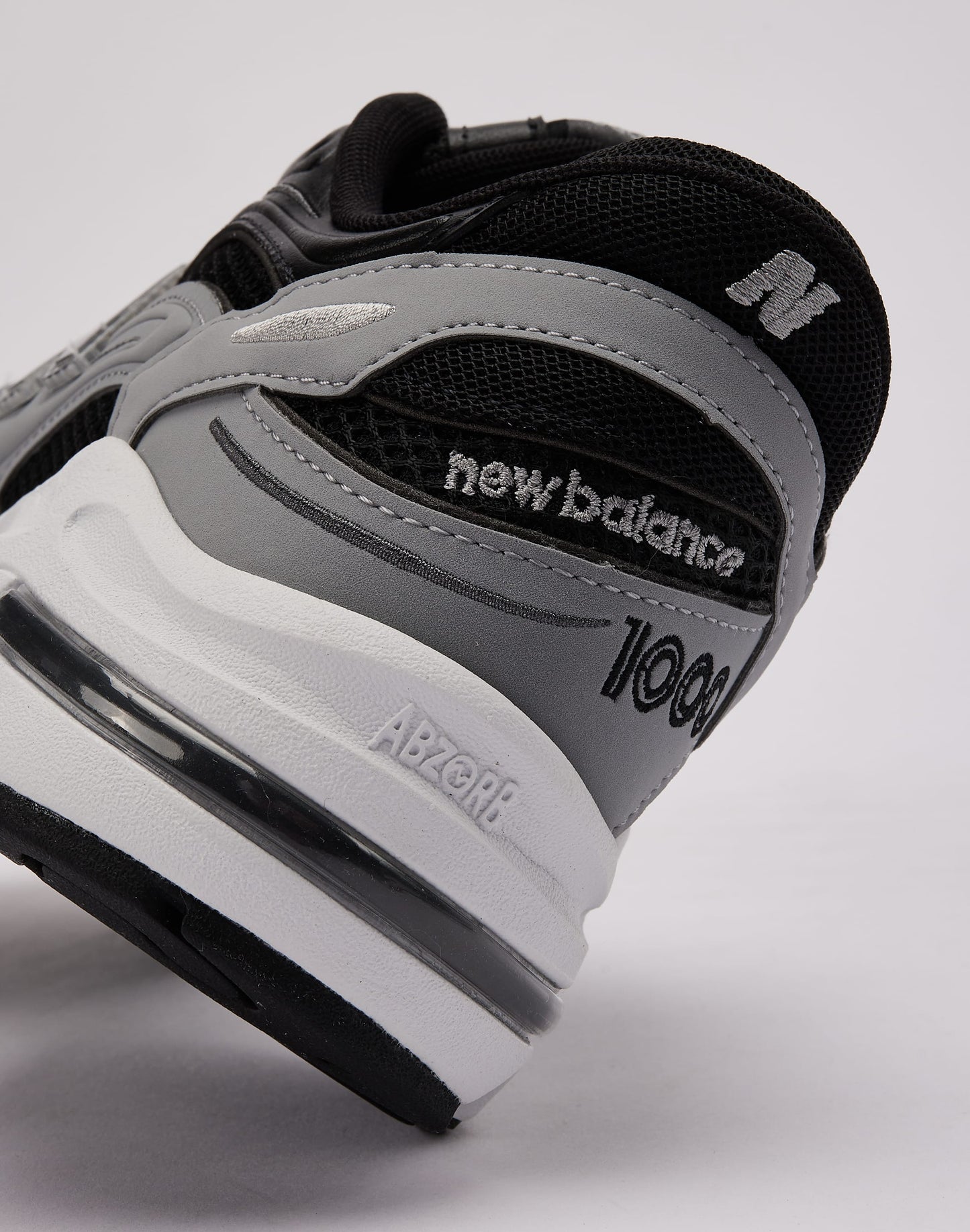 New Balance 1000