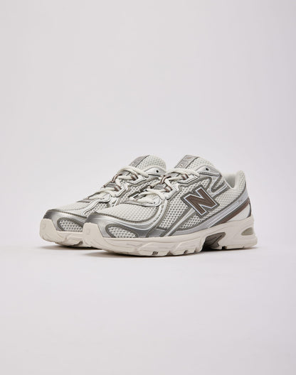 New Balance 740