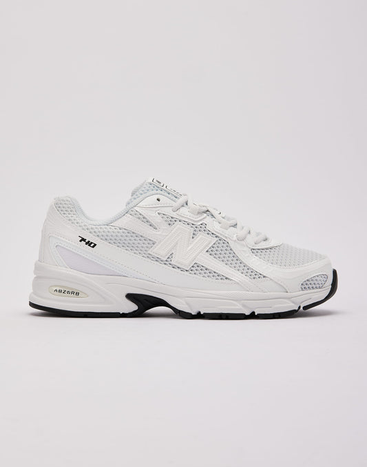 New Balance 740