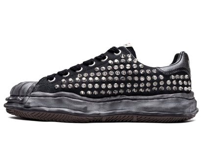 Maison Mihara Yasuhiro Spiked Blakey Low in Black/Black