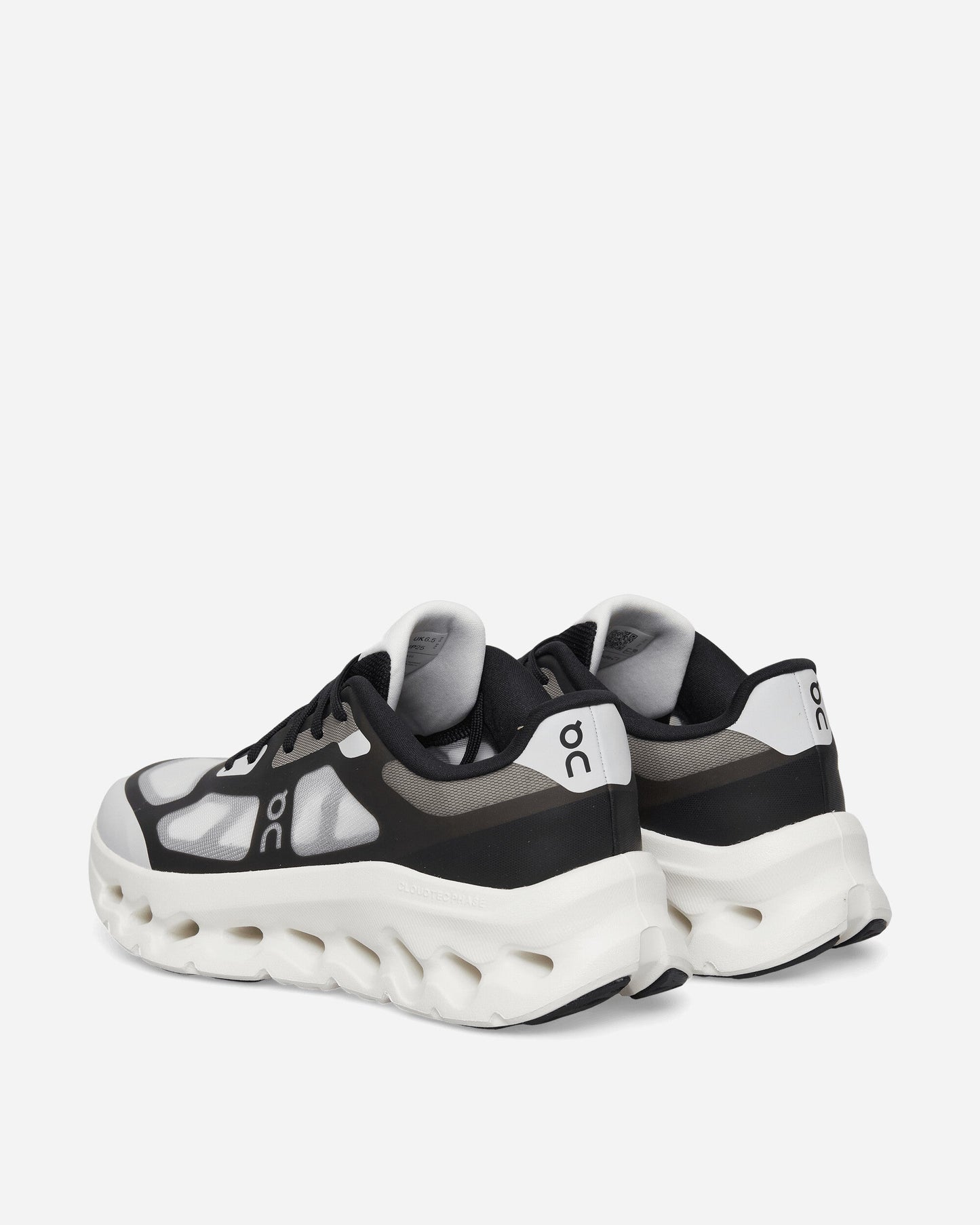 Cloudtilt Remix Sneakers Black / Ivory
