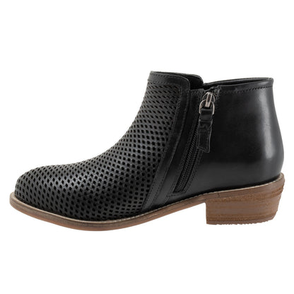 Softwalk Rimini Perf S2315-001 Womens Black Narrow Ankle & Booties Boots