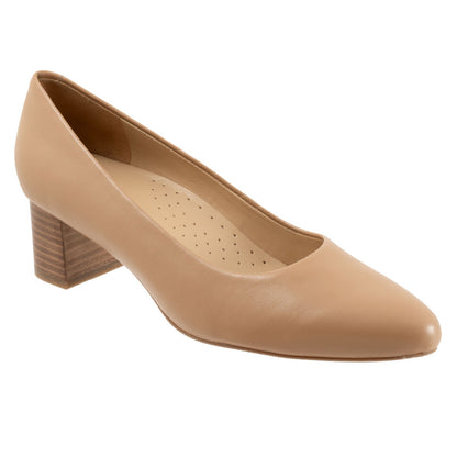 Trotters Kari T1856-145 Womens Beige Leather Slip On Pumps Heels Shoes