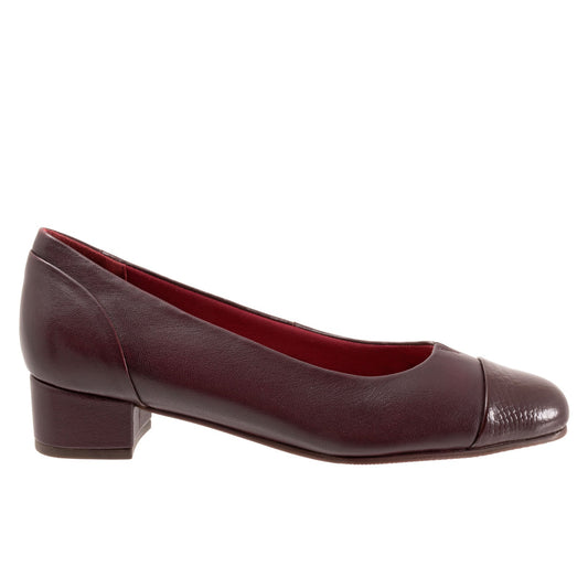 Trotters Daisy T2053-651 Womens Burgundy Leather Slip On Pumps Heels Shoes