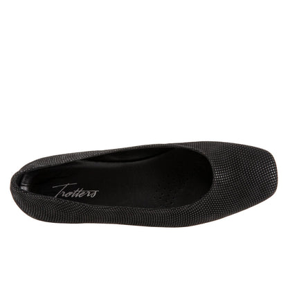 Trotters Honor T2057-004 Womens Black Leather Slip On Ballet Flats Shoes