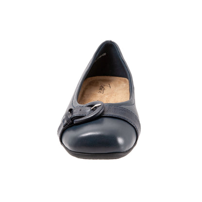 Trotters Sylvia T2166-400 Womens Blue Leather Slip On Ballet Flats Shoes