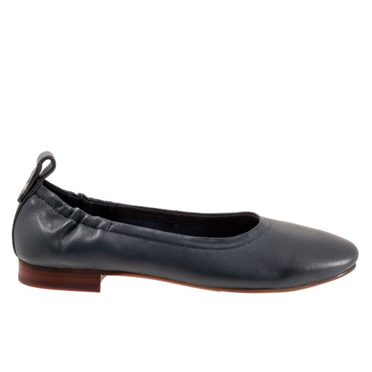 Trotters Gia T2252-400 Womens Blue Wide Leather Slip On Ballet Flats Shoes