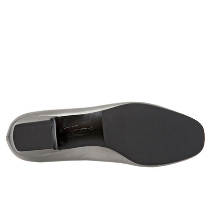 Trotters Doris T3235-041 Womens Gray Extra Narrow Pumps Heels Shoes