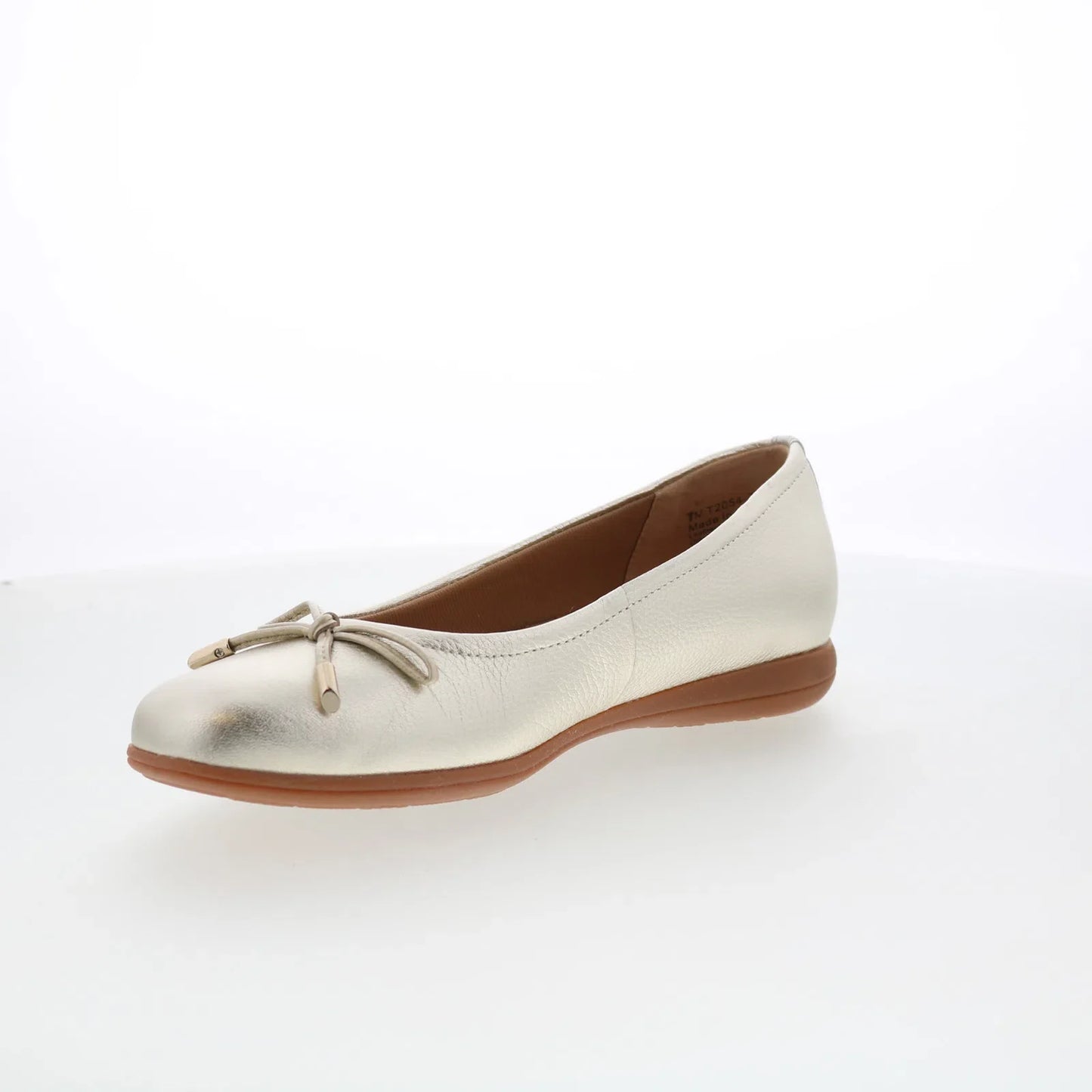 Trotters Dellis T2054-709 Womens Silver Leather Slip On Ballet Flats Shoes