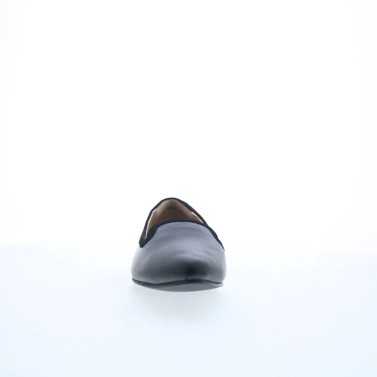 Trotters Hannah T2270-001 Womens Black Leather Slip On Loafer Flats Shoes