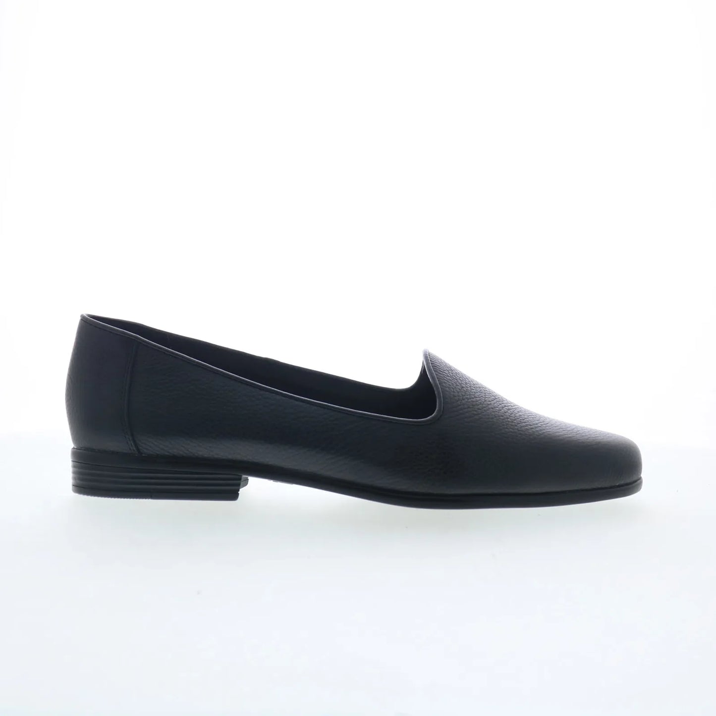 Trotters Liz Tumbled T1807-001 Womens Black Leather Loafer Flats Shoes