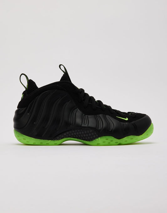 Nike Air Foamposite One 'Black Volt'