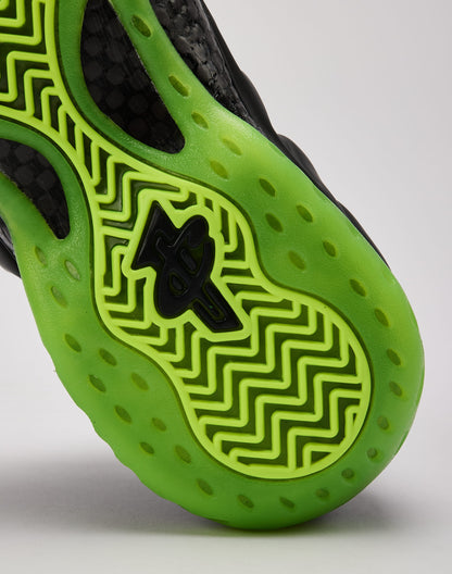 Nike Air Foamposite One 'Black Volt'