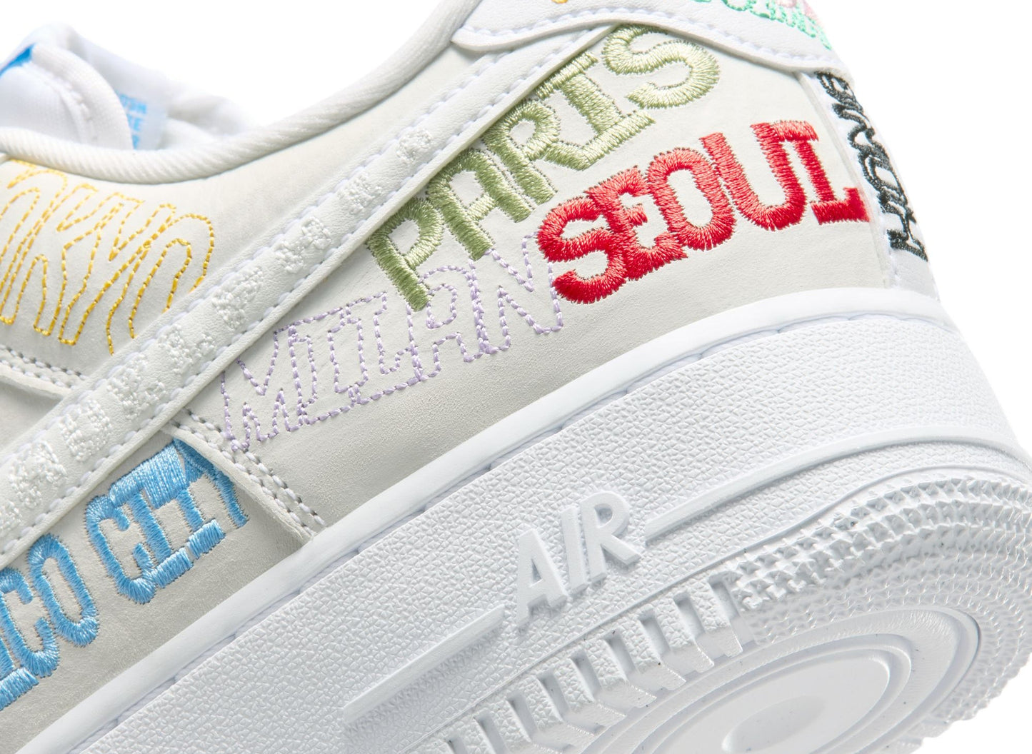 Nike Air Force 1 '07 LV8