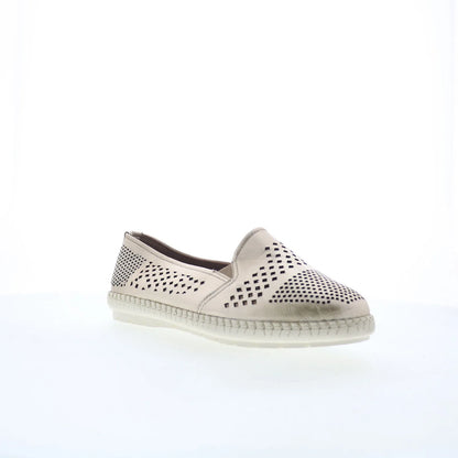 Trotters Royal T2319-719 Womens Silver Leather Slip On Loafer Flats Shoes
