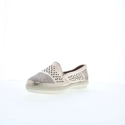 Trotters Royal T2319-719 Womens Silver Leather Slip On Loafer Flats Shoes