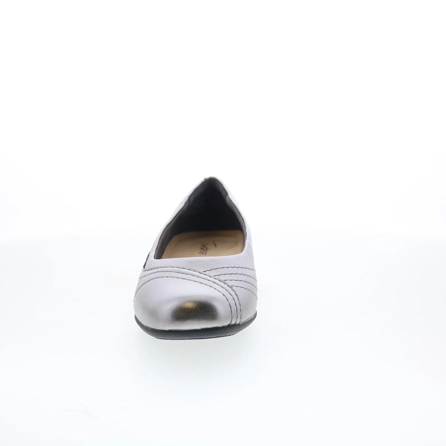 Trotters Sasha T2327-033 Womens Silver Leather Slip On Loafer Flats Shoes